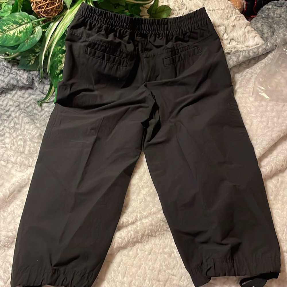 ♦️ DANSKIN Now parachute Capri pants elastic bottom leg SZ:S(4-6) Black stretchy